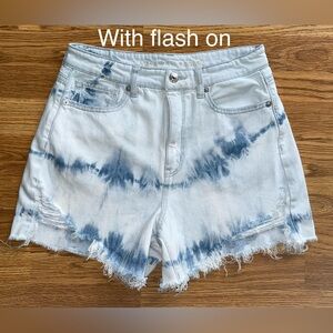 American Eagle Highest Rise Mom Short Women’s Size 6 Distressed Raw Hem EUC